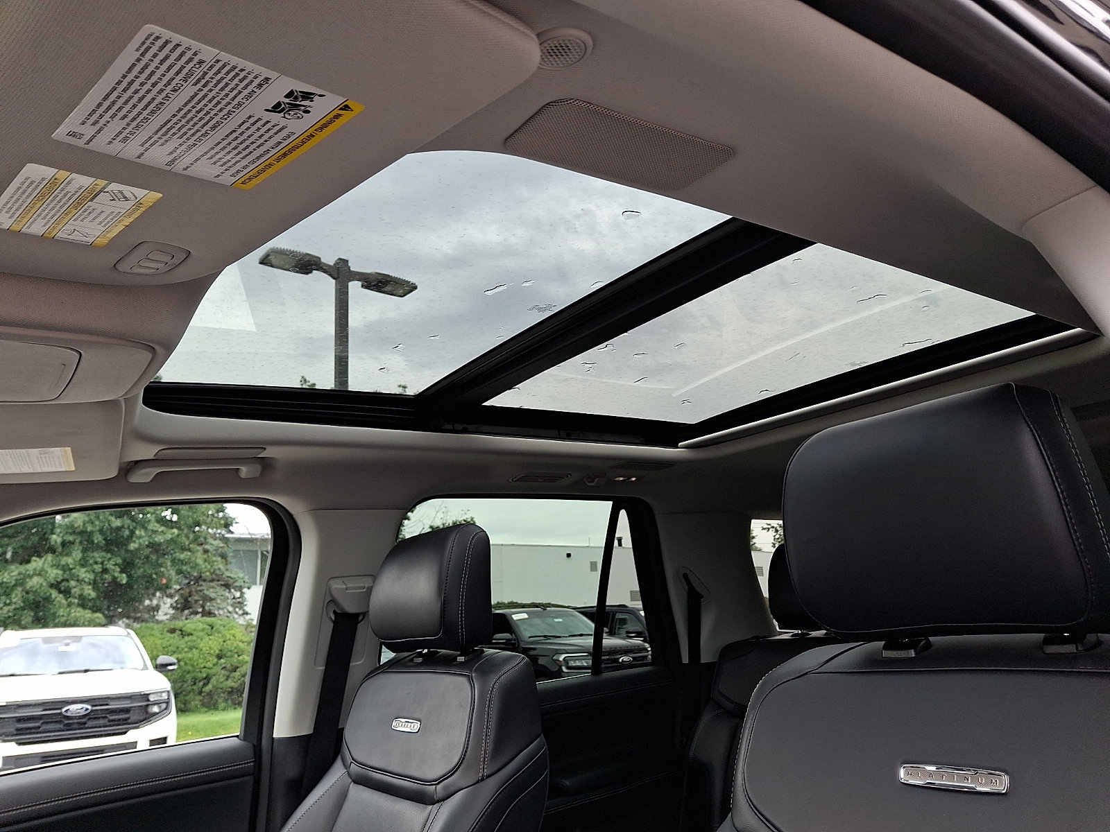 Certified 2025 Ford Expedition Max Platinum w/ Driver's Package AWD/4WD image 24