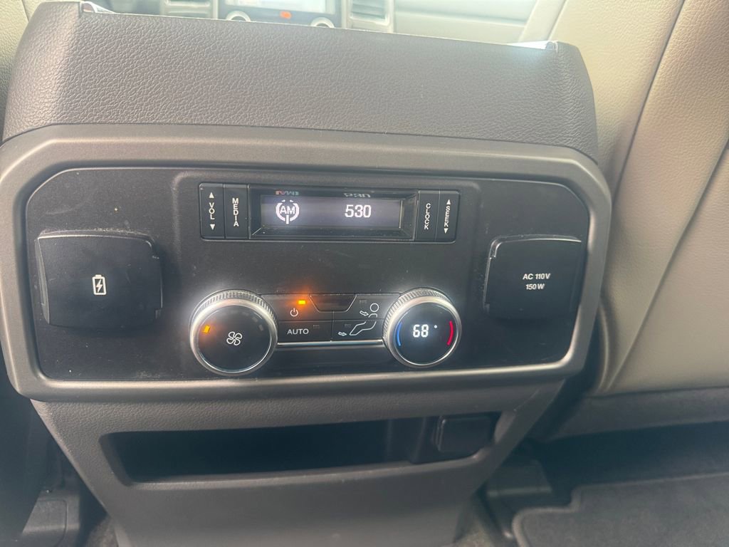 Certified 2018 Ford Expedition XLT w/ Equipment Group 202A AWD/4WD image 20