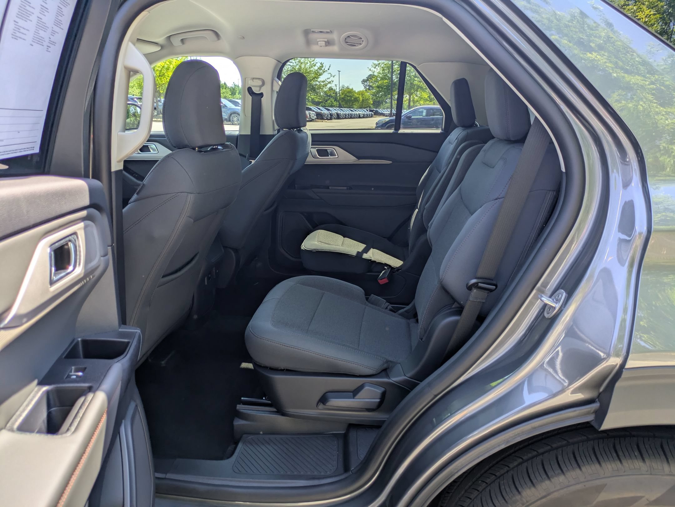 Certified 2026 Ford Explorer Active RWD image 28