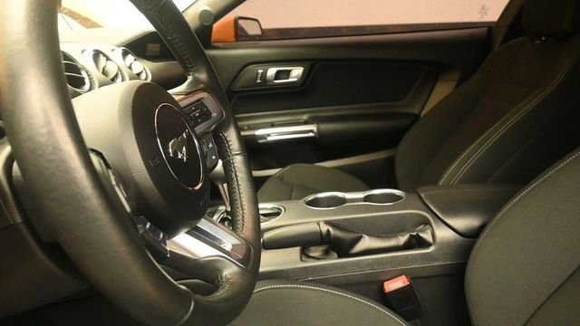 Certified 2022 Ford Mustang Coupe RWD image 17