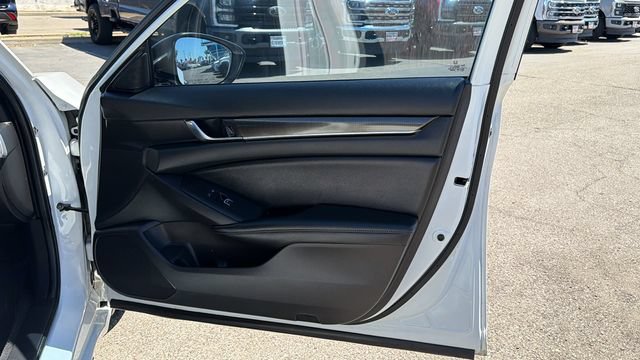 Used 2021 Honda Accord Sport image 10