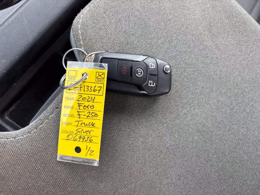 Certified 2024 Ford F250 XLT AWD/4WD image 12