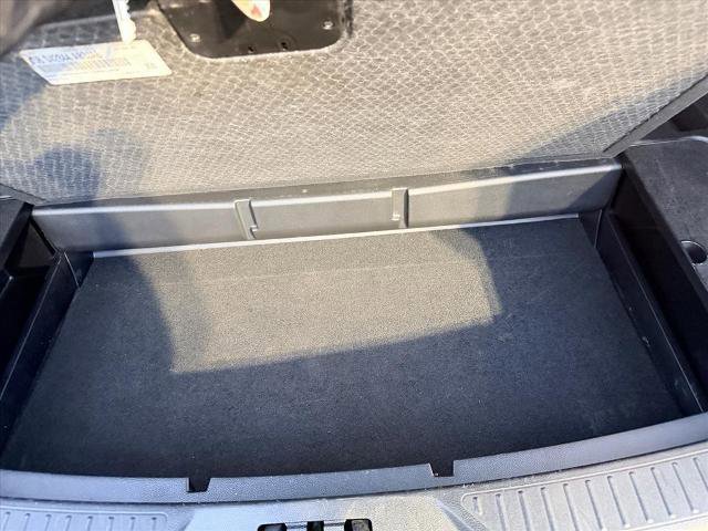 Certified 2022 Ford Explorer XLT w/ Equipment Group 202A image 35