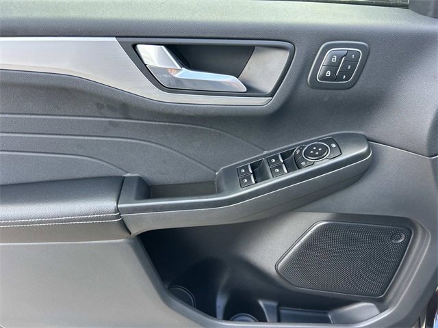 Certified 2023 Ford Escape Platinum image 29