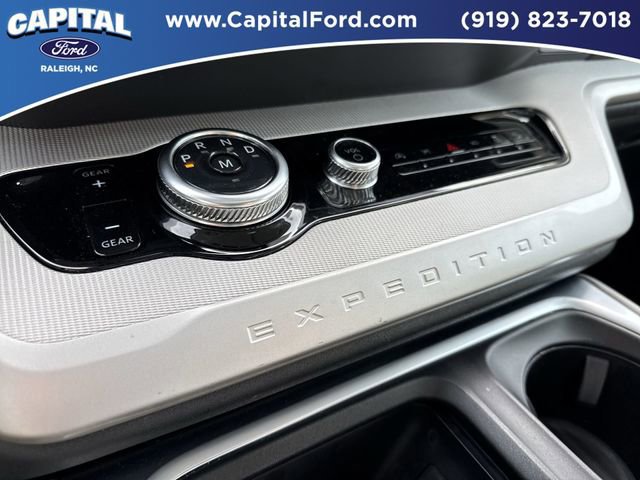 Certified 2025 Ford Expedition Active image 32