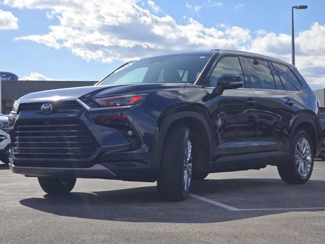 Used 2026 Toyota Grand Highlander AWD image 12