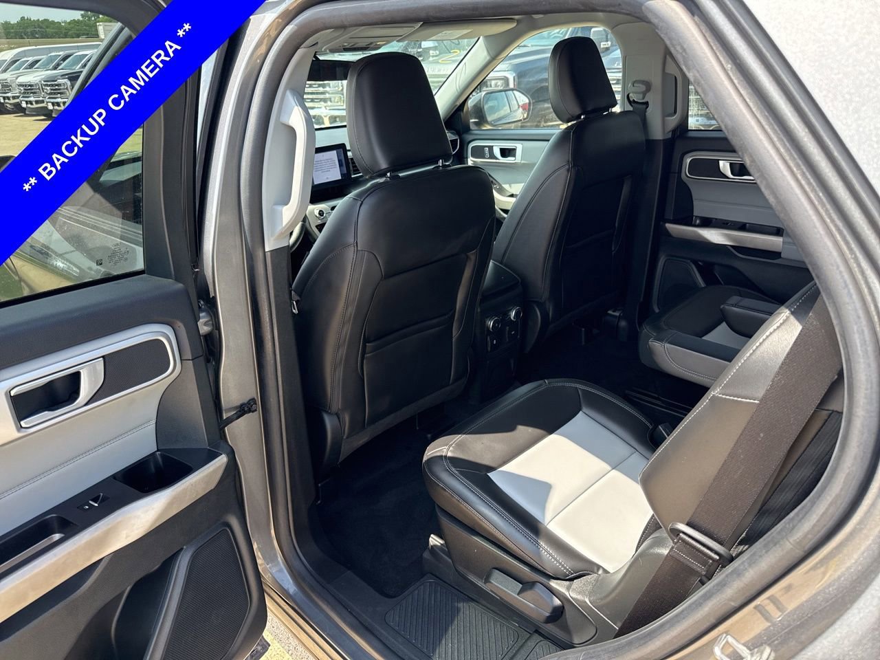 Certified 2022 Ford Explorer XLT w/ Equipment Group 202A image 12