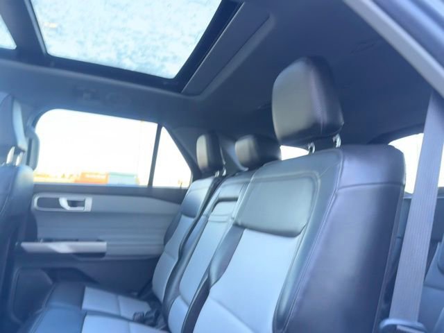 Certified 2022 Ford Explorer XLT w/ Equipment Group 202A AWD/4WD image 16