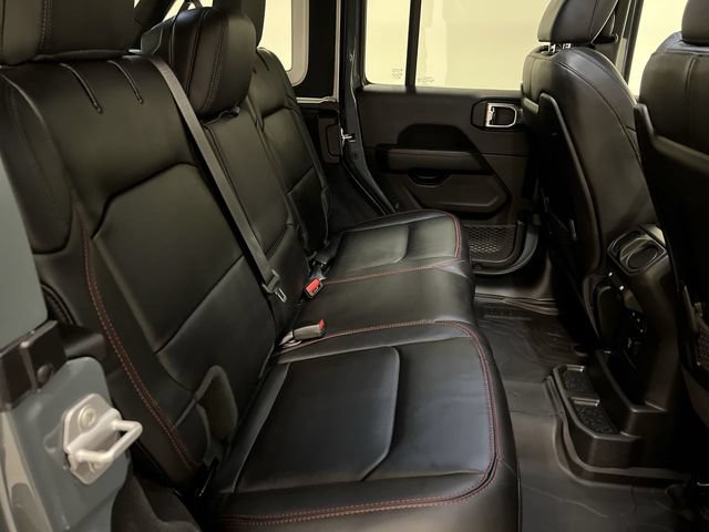Used 2025 Jeep Wrangler Unlimited Rubicon AWD/4WD image 6