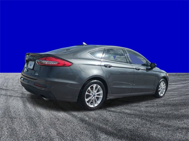 Certified 2019 Ford Fusion SE image 4