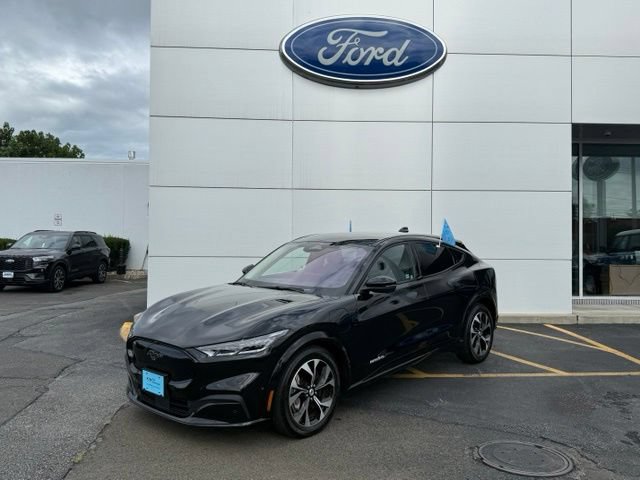 Certified 2022 Ford Mustang Mach-E Premium AWD/4WD image 2