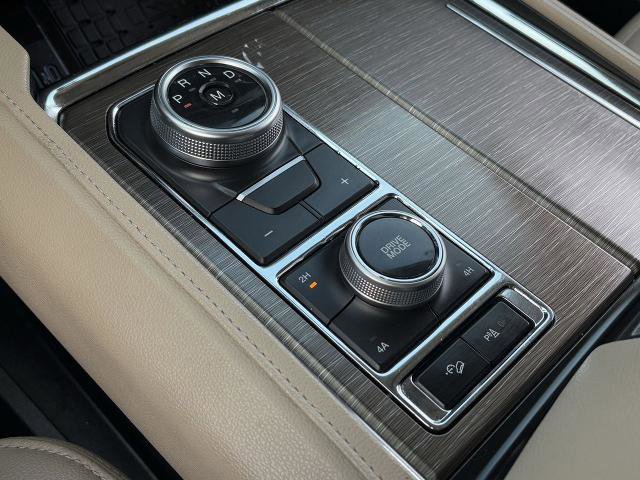 Certified 2024 Ford Expedition Limited image 20