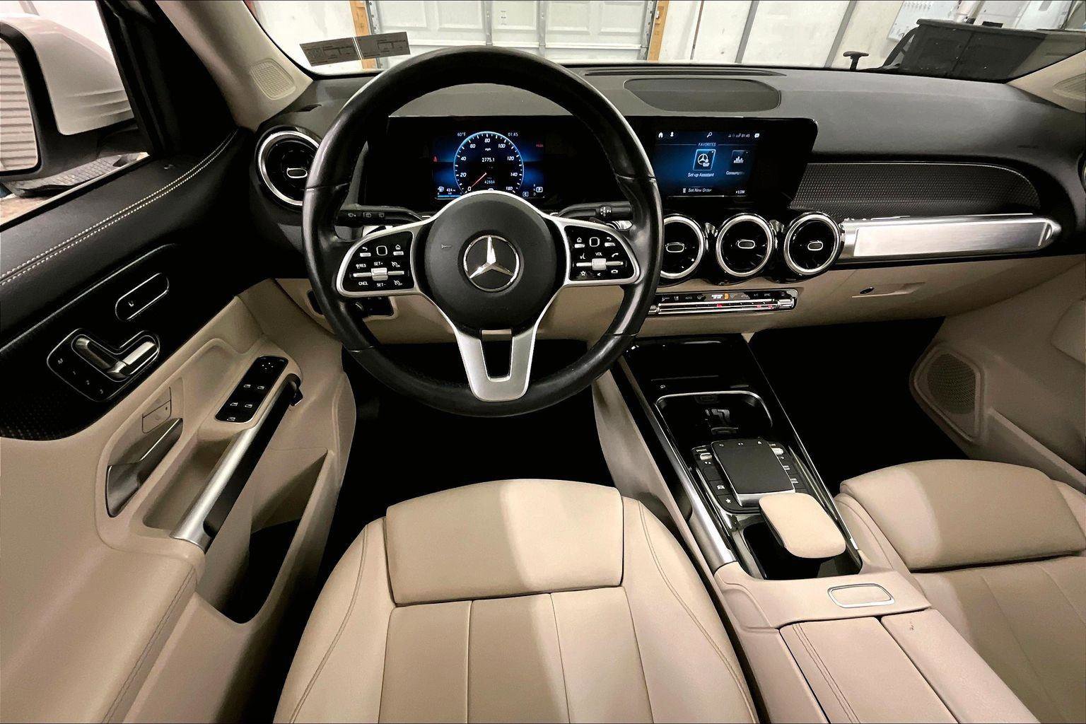 Used 2021 Mercedes-Benz GLB 250 4MATIC image 5