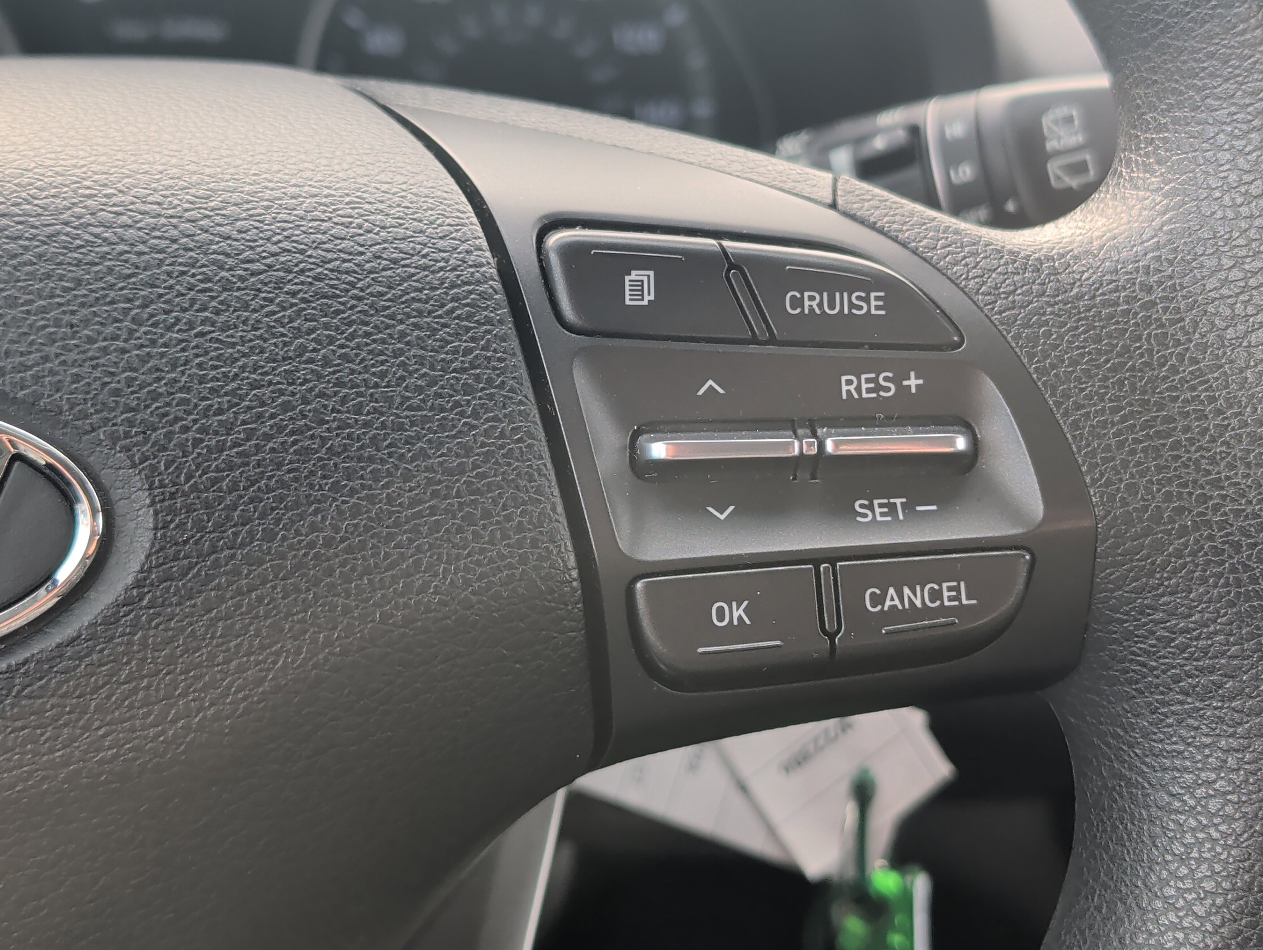 Used 2018 Hyundai Elantra GT image 28