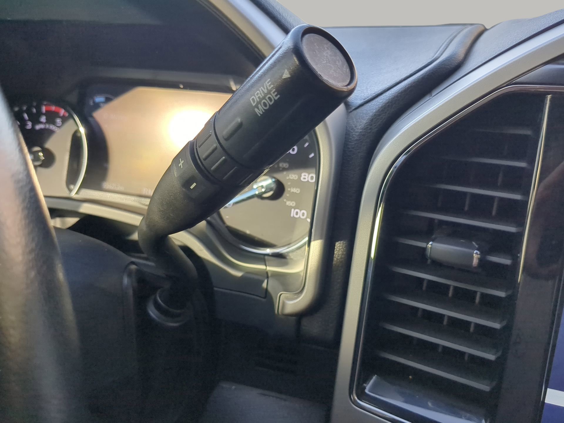 Certified 2022 Ford F350 Lariat w/ Lariat Value Package image 56