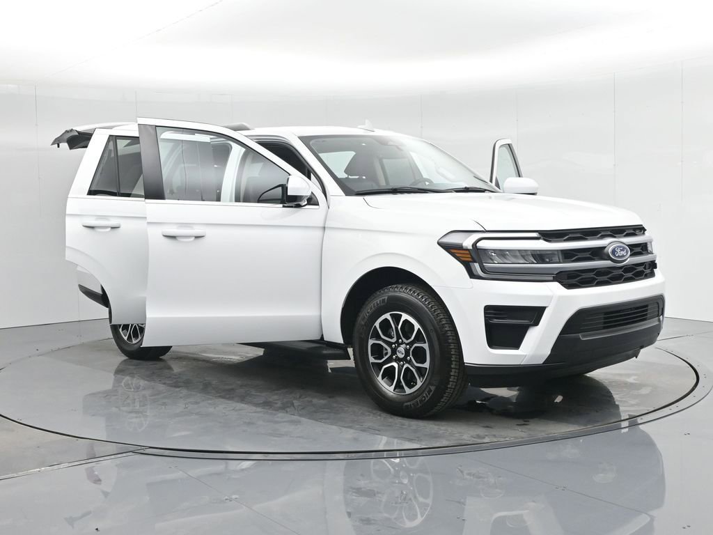 Certified 2024 Ford Expedition XLT RWD image 40