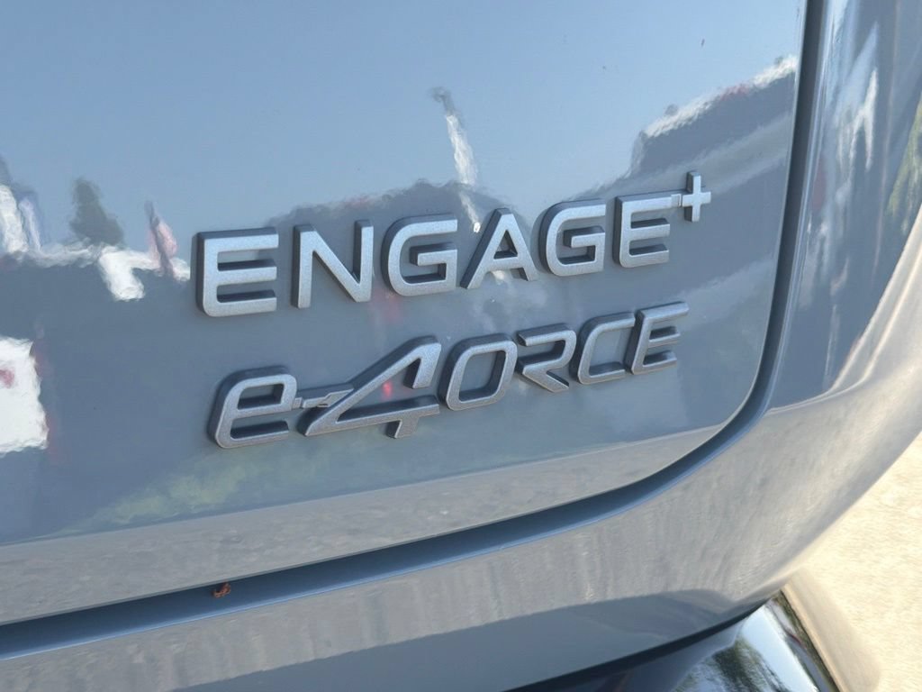Used 2025 Nissan Ariya AWD image 17