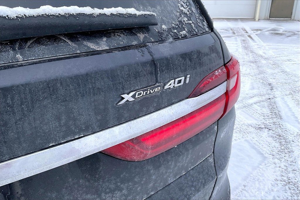 Used 2019 BMW X7 xDrive40i w/ Cold Weather Package image 6