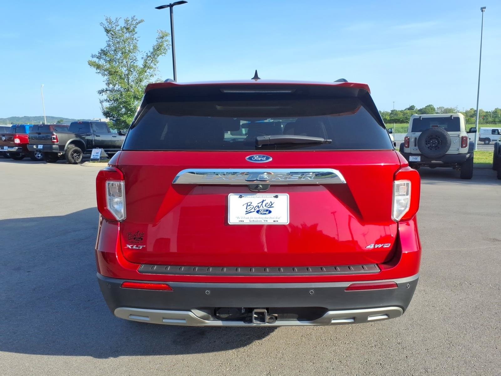Certified 2021 Ford Explorer XLT w/ Equipment Group 202A AWD/4WD image 4
