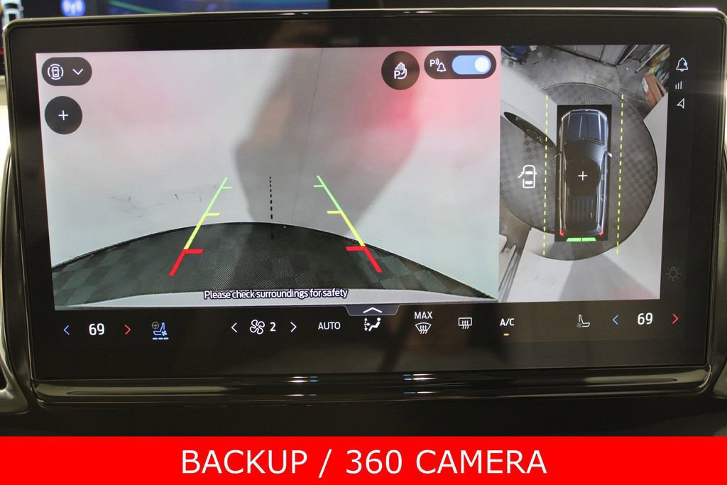 Certified 2025 Ford Expedition Platinum image 8