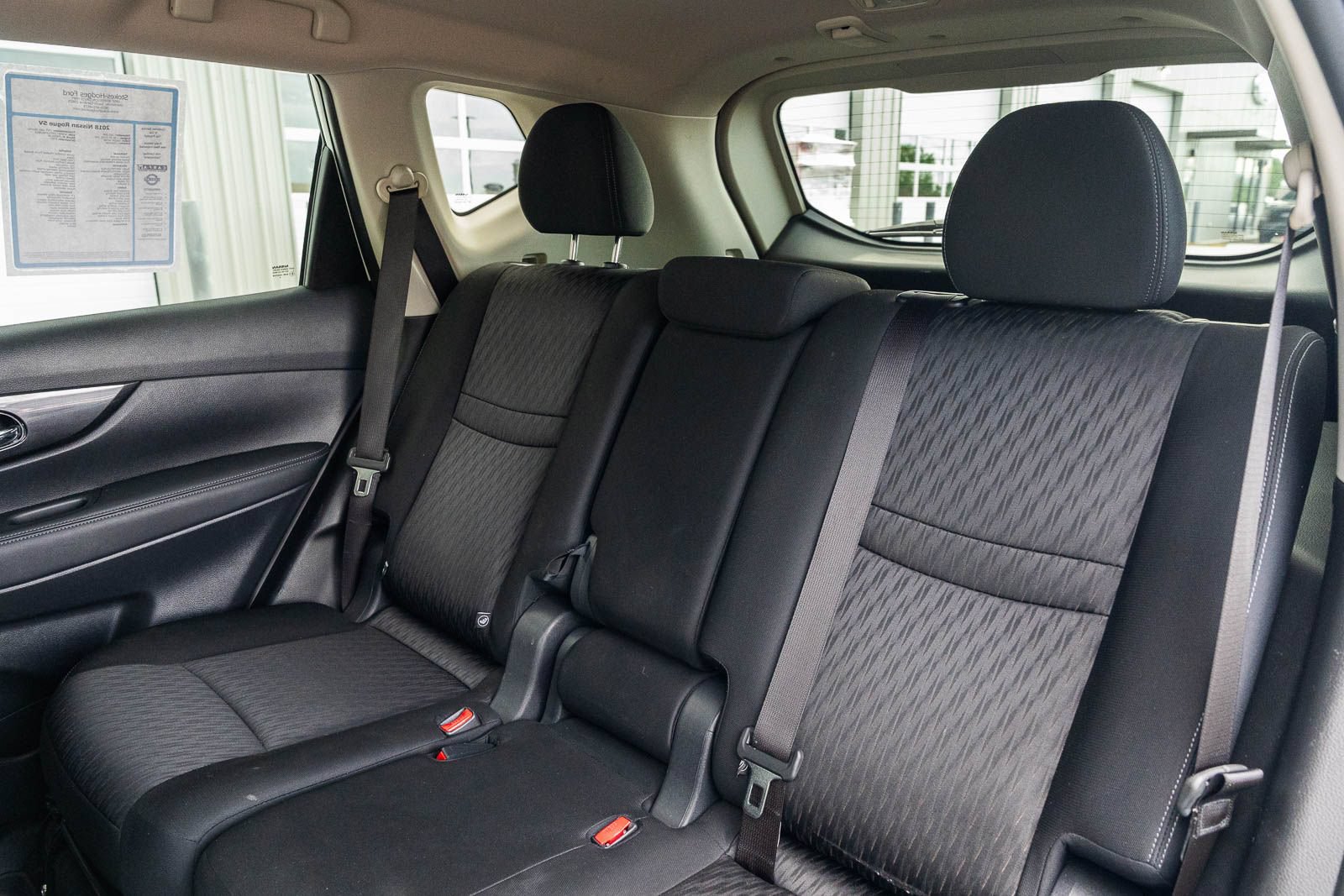 Used 2018 Nissan Rogue SV FWD image 18