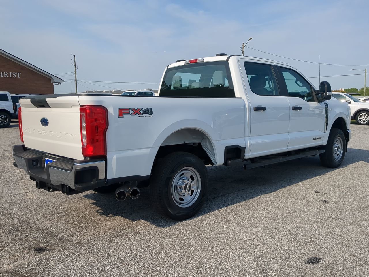 Certified 2023 Ford F250 XL w/ FX4 Off-Road Package AWD/4WD image 3