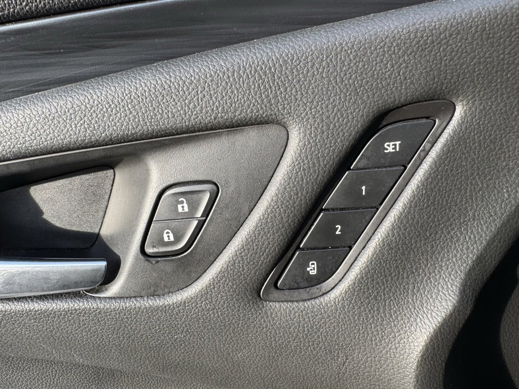 Used 2020 Buick Envision Essence image 17