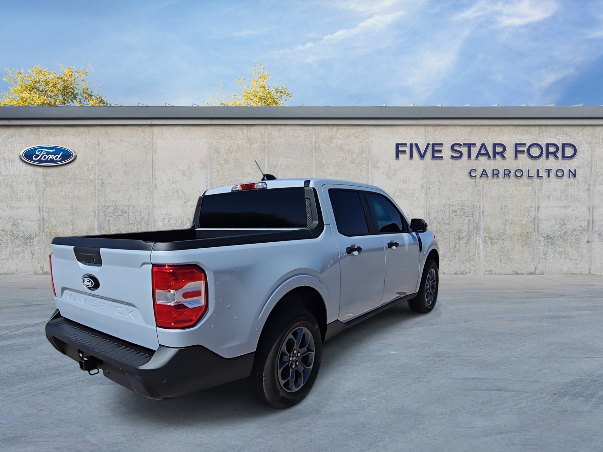 Certified 2025 Ford Maverick XLT w/ XLT Luxury Package image 5