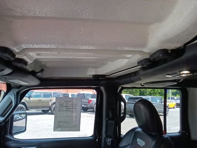 Used 2021 Jeep Wrangler Unlimited Rubicon AWD/4WD image 13