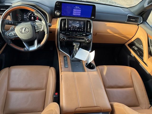 Used 2023 Lexus LX 600 4WD w/ Accessory Package (Z1) image 17