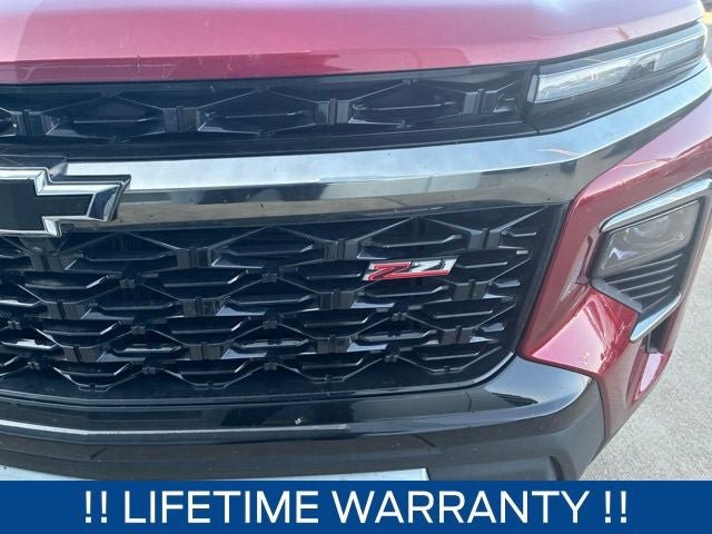 Used 2024 Chevrolet Traverse Z71 AWD/4WD image 3