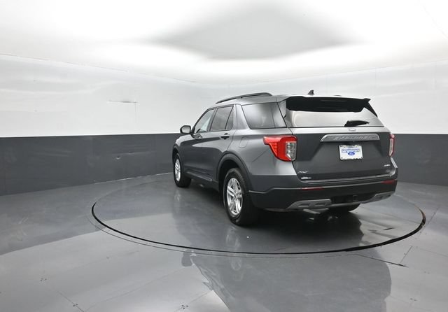 Certified 2024 Ford Explorer XLT w/ Equipment Group 202A AWD/4WD image 5