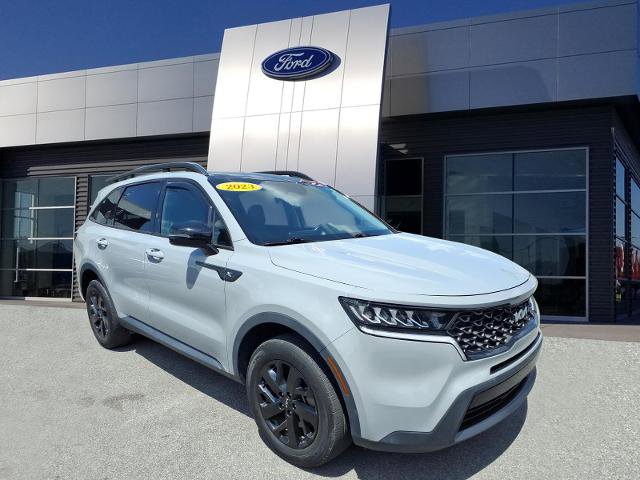 Used 2023 Kia Sorento S w/ Panoramic Sunroof Package