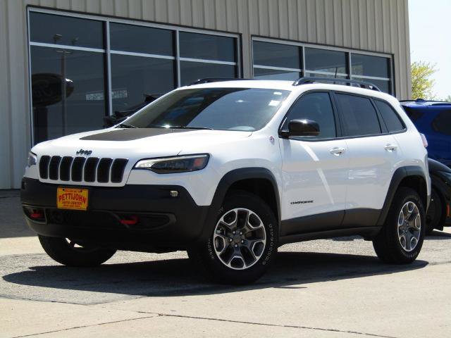 Used 2022 Jeep Cherokee Trailhawk w/ Premium Leather Package AWD/4WD image 12