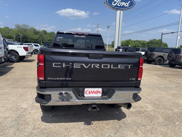 Used 2024 Chevrolet Silverado 2500 LTZ w/ LTZ Plus Package AWD/4WD image 8