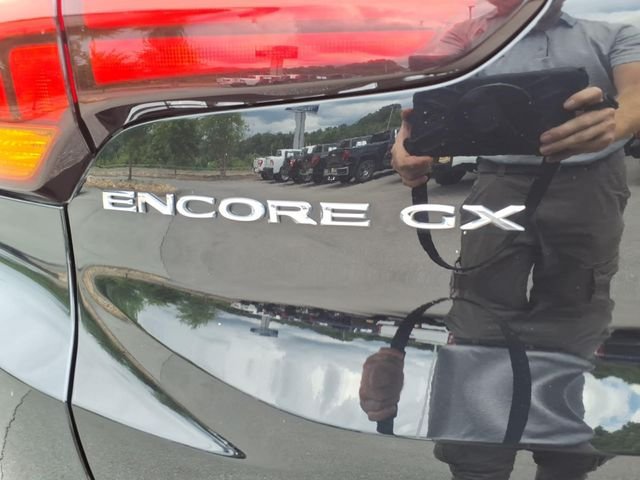 Used 2022 Buick Encore GX Select FWD image 11