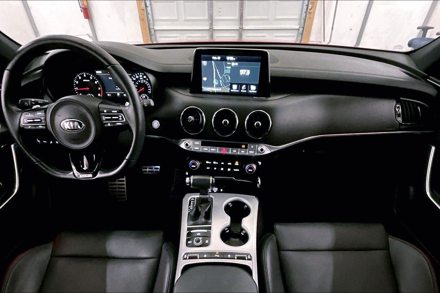 Used 2019 Kia Stinger GT1 image 14