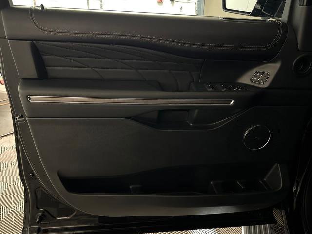 Certified 2022 Ford Expedition Max Platinum image 17