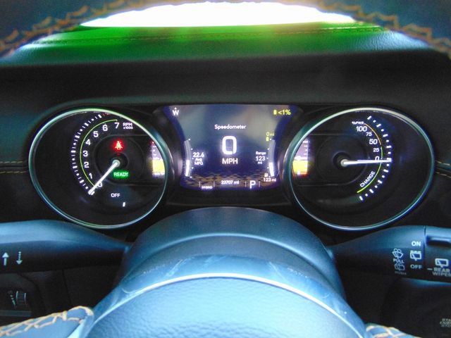 Used 2023 Jeep Wrangler Unlimited Sahara AWD/4WD image 17