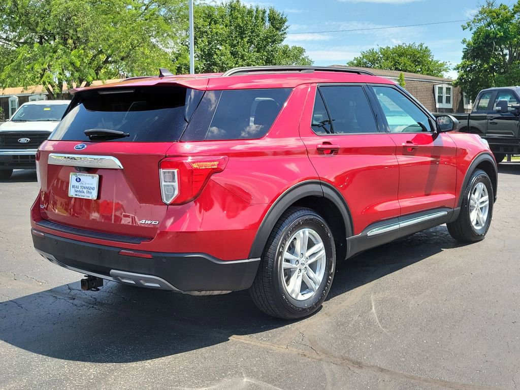 Certified 2021 Ford Explorer XLT w/ Equipment Group 202A AWD/4WD image 4