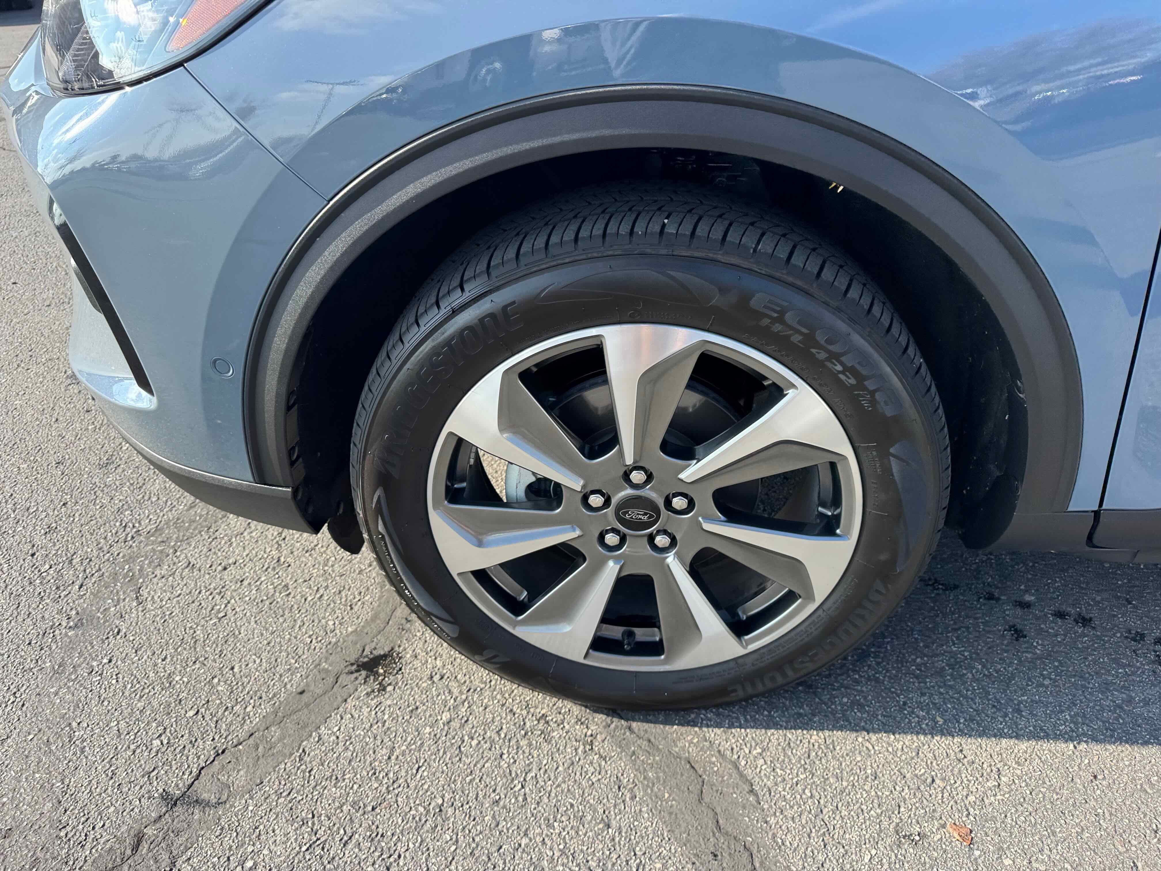 Certified 2023 Ford Escape Platinum w/ Premium Technology Package image 14