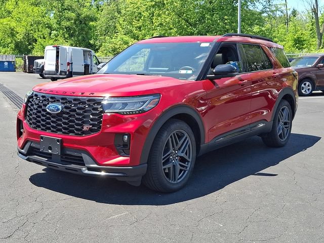 Certified 2025 Ford Explorer ST AWD/4WD image 5
