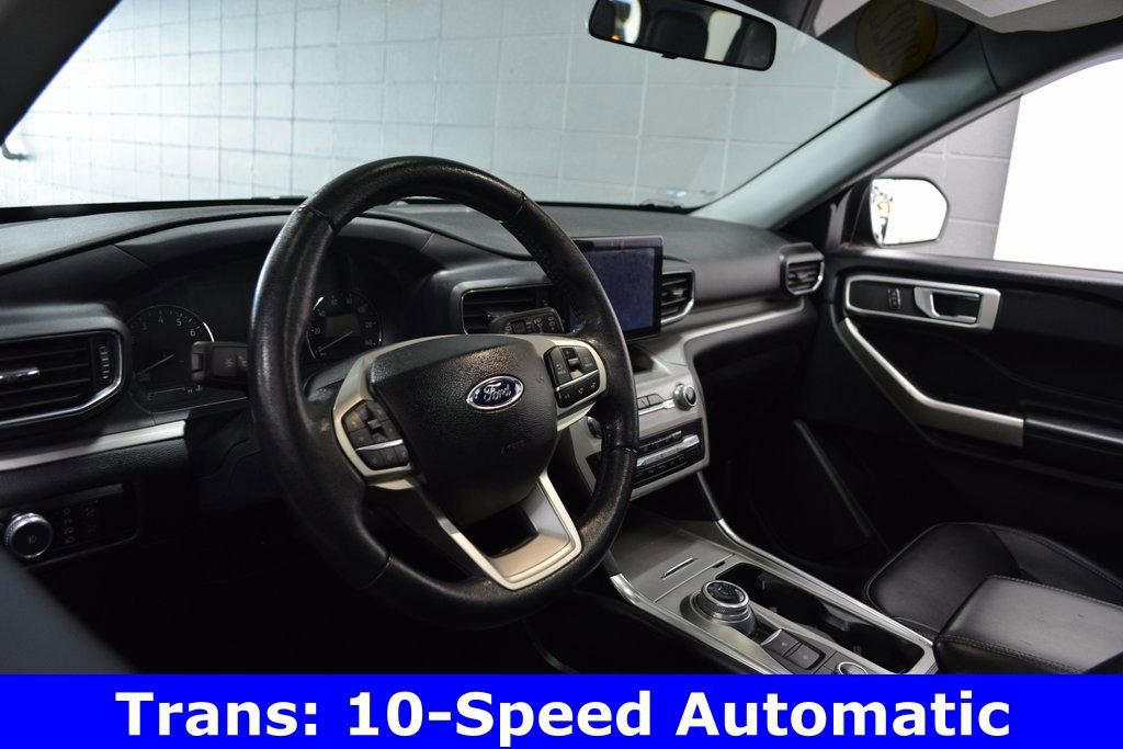 Certified 2022 Ford Explorer XLT w/ Equipment Group 202A image 10