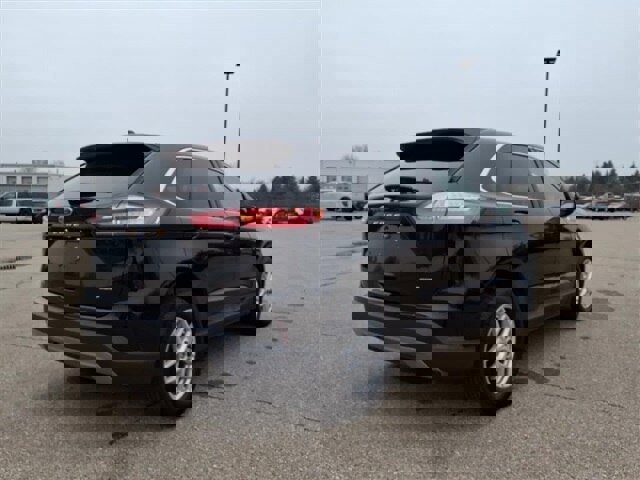 Certified 2024 Ford Edge SEL w/ Convenience Package image 4