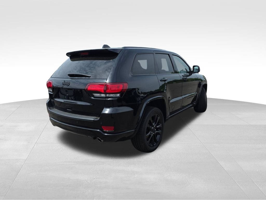 Used 2022 Jeep Grand Cherokee Laredo X AWD/4WD image 9