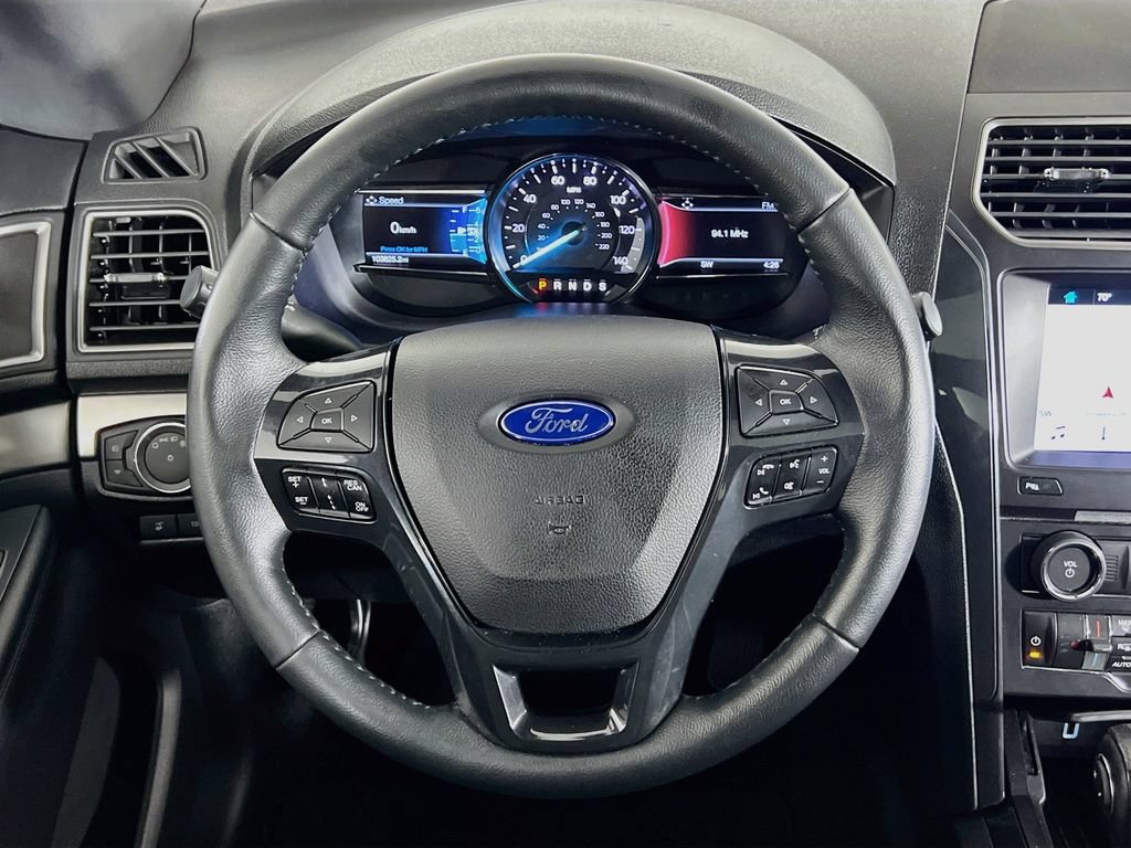 Certified 2018 Ford Explorer XLT w/ Equipment Group 202A AWD/4WD image 12