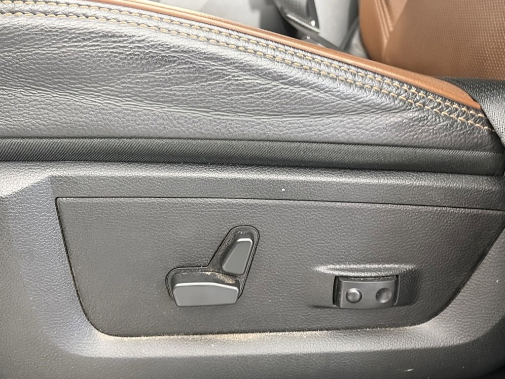 Used 2024 RAM 2500 Limited w/ Safety Group image 27