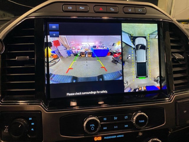 Certified 2022 Ford F350 Platinum w/ Tremor Off-Road Package AWD/4WD image 29