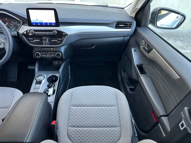 Certified 2022 Ford Escape SE w/ SE Sport Appearance Package image 11