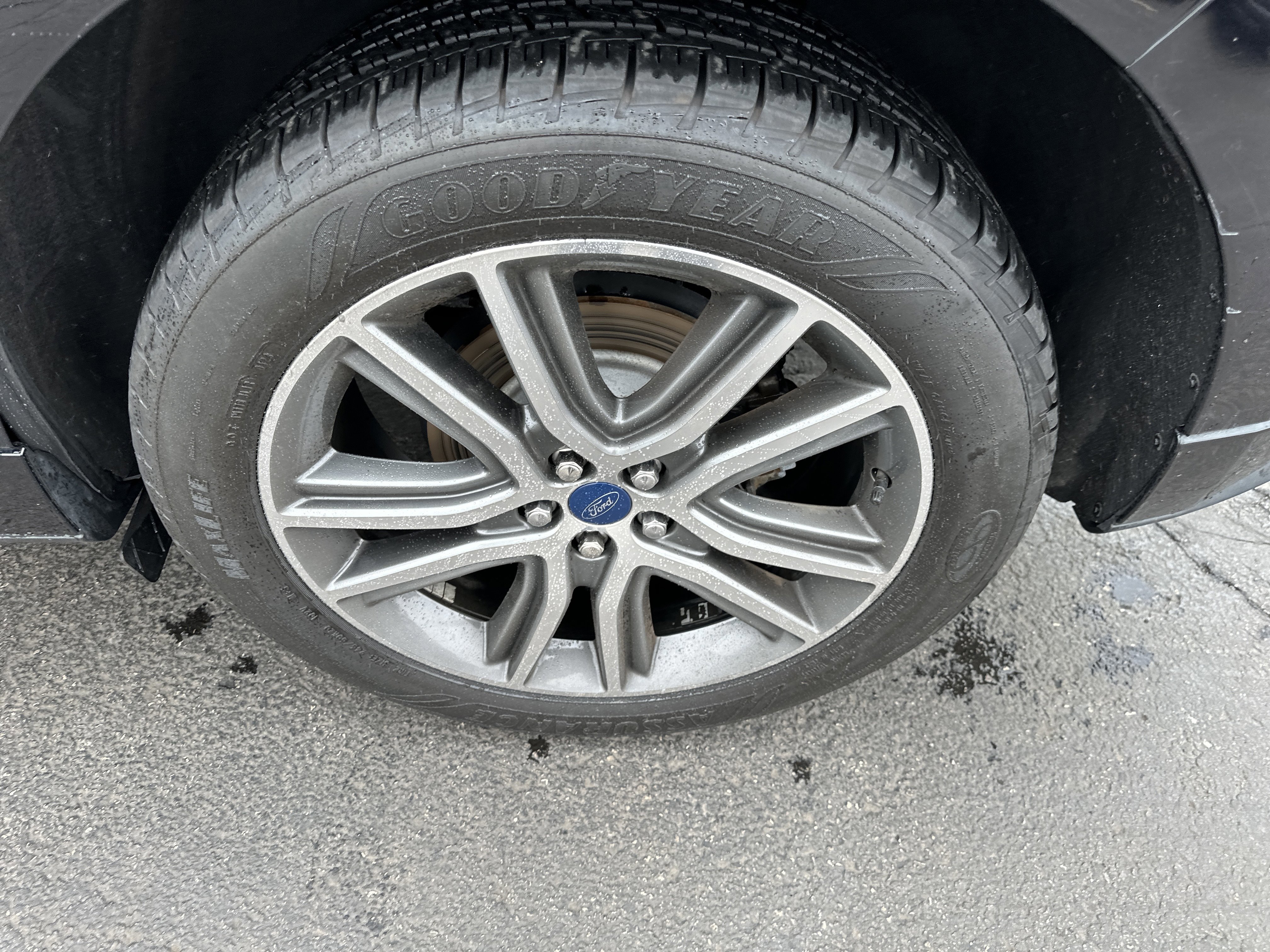 Certified 2019 Ford Edge Titanium w/ Equipment Group 301A image 11